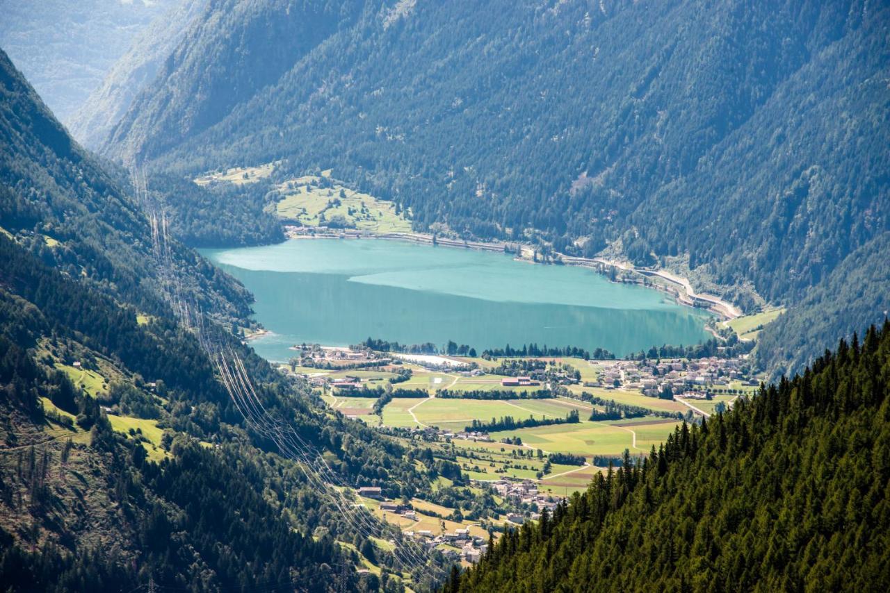 Corte Rossa Bed & Breakfast Tirano